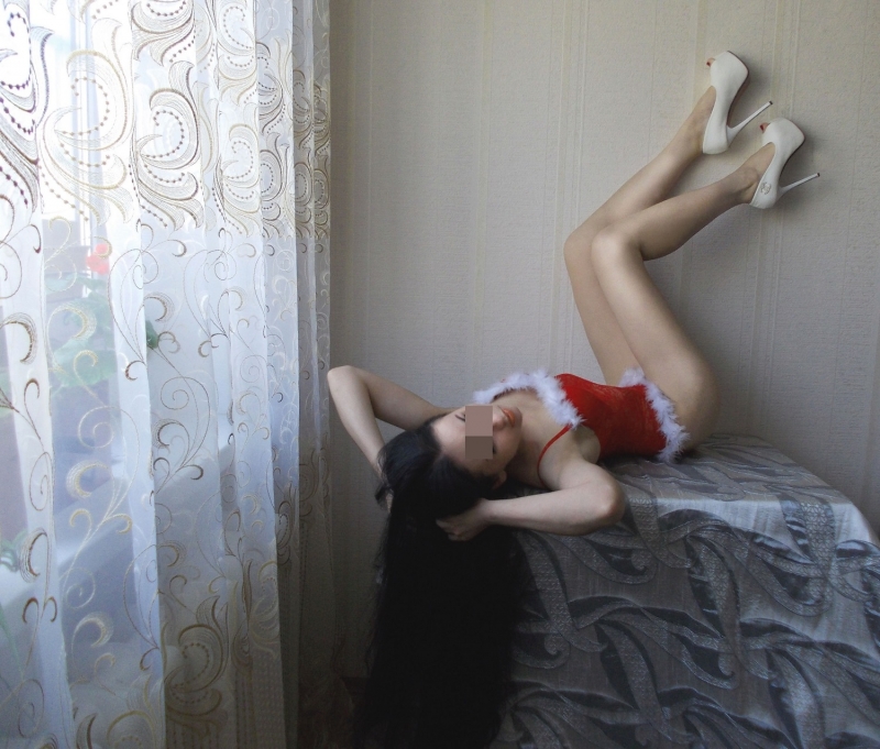 💋
Мои услуги непревзойденны и разнообразны. Я могу стать твоей идеальной компаньонкой на вечер, сопровождая тебя на мероприятии или романтическом ужине. А может быть, ты ищешь эксперименты в постели? С меня любые фантазии становятся реальностью. 😉
Фото 100% мои, без фотошопа. Я всегда выгляжу обворожительно и стильно. 💃
У меня есть множество положительных отзывов от благодарных клиентов, которые полностью удовлетворены моими услугами. 😌
Я живу в Москве, поэтому мы можем встретиться в любом удобном для тебя месте. Что ж, не упускай возможность окунуться в мир страсти и наслаждения вместе со мной! Смс/WhatsApp/Telegram. 🔥 Есения